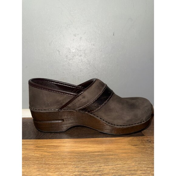 Dansko Pammy Milled Nubuck Leather Clogs Size 5.5 -36 - Picture 3 of 13
